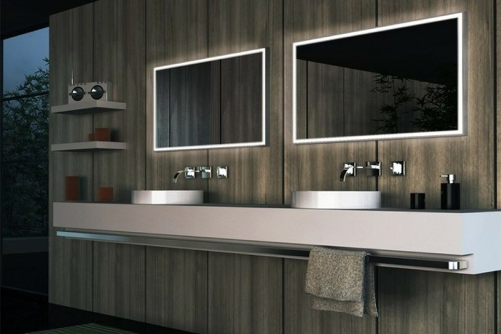 illuminazione specchio bagno