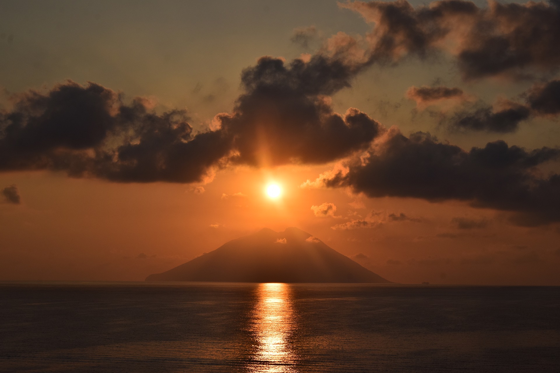 Cosa sappiamo in merito all’attività del vulcano Stromboli?